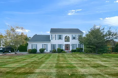 2 Roy St, Westborough, MA 01581