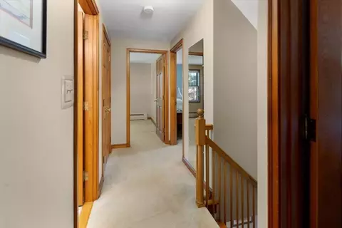 Entry Way - 4 Cape Cod Ln, Norwell, MA 02061 photo 3 of 3