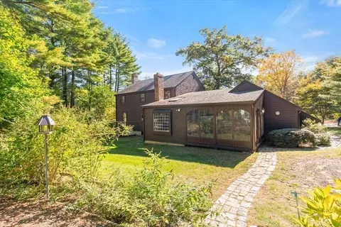 Exterior - 4 Cape Cod Ln, Norwell, MA 02061 photo 7 of 11