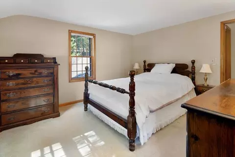Bedroom - 4 Cape Cod Ln, Norwell, MA 02061 photo 2 of 5