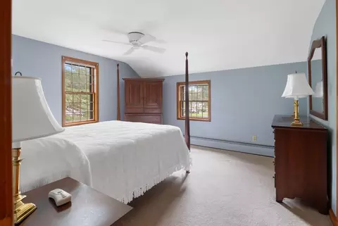 Bedroom - 4 Cape Cod Ln, Norwell, MA 02061 photo 4 of 5