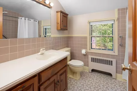 Bath - 4 Cape Cod Ln, Norwell, MA 02061 photo 1 of 1