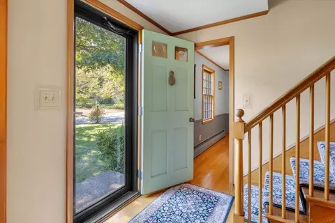 Entry Way - 4 Cape Cod Ln, Norwell, MA 02061 photo 1 of 3