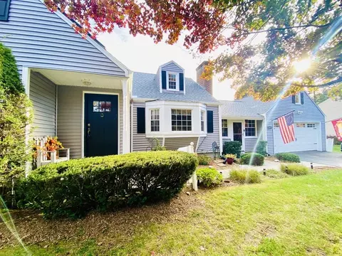 577 Converse St, Longmeadow, MA 01106