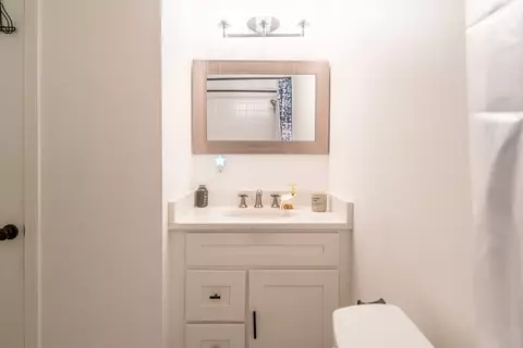 Bath - 21 Staples Ave #24, Everett, MA 02149 photo 2 of 2