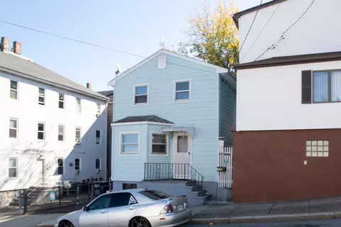 Exterior - 186 Lowell St, Fall River, MA 02721 photo 4 of 4