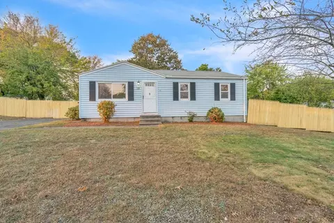 139 Moss Rd, Springfield, MA 01119