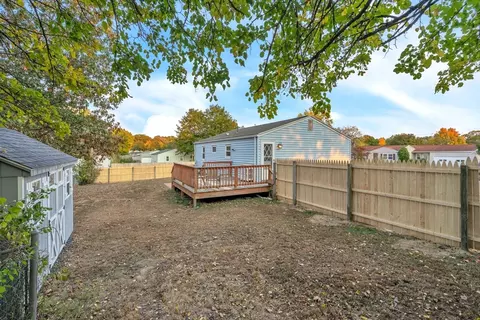 139 Moss Rd, Springfield, MA 01119 photo 24