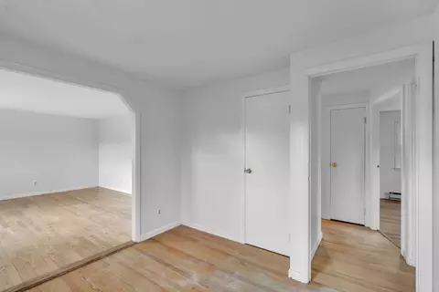 139 Moss Rd, Springfield, MA 01119 photo 8