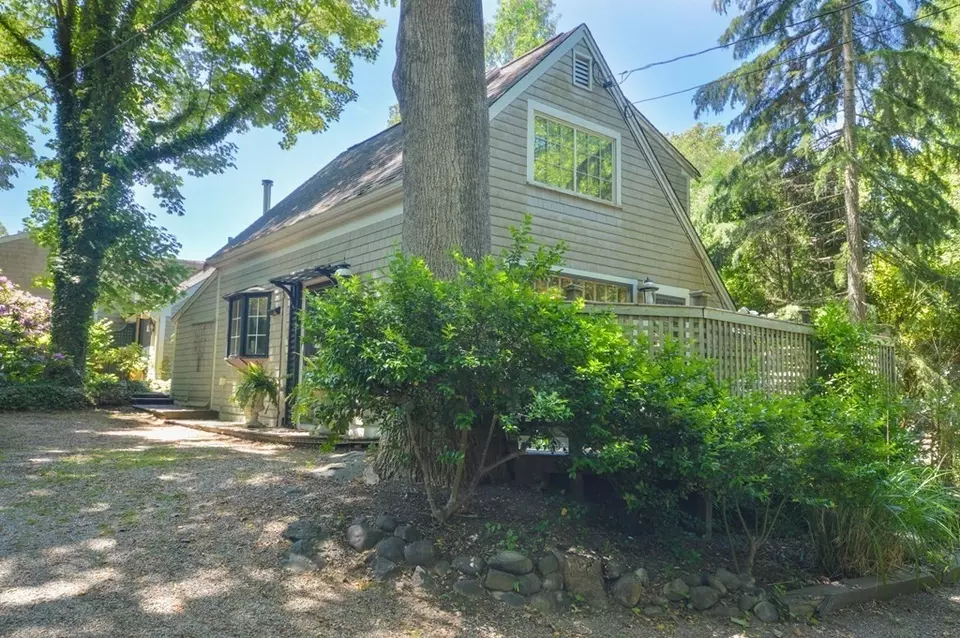 Exterior - 162 Route 6a, Yarmouth, MA 02675 photo 5 of 14