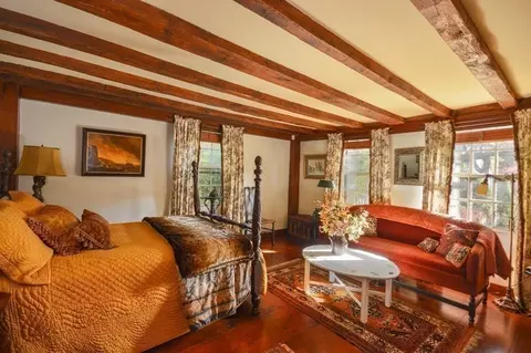 Bedroom - 162 Route 6a, Yarmouth, MA 02675 photo 1 of 4