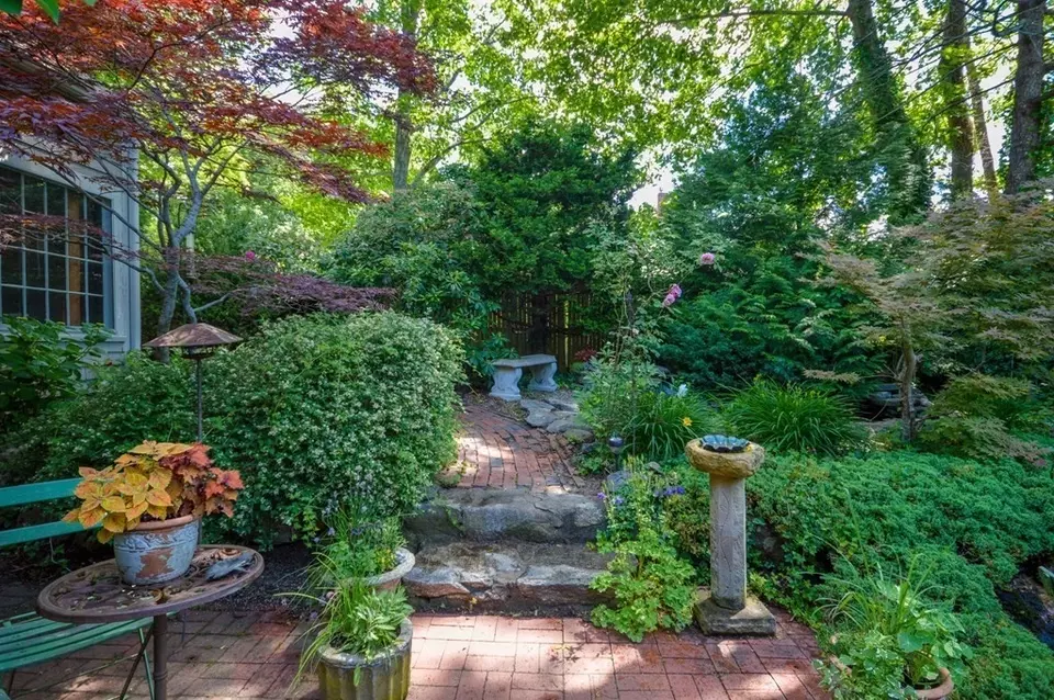 Exterior - 162 Route 6a, Yarmouth, MA 02675 photo 7 of 14