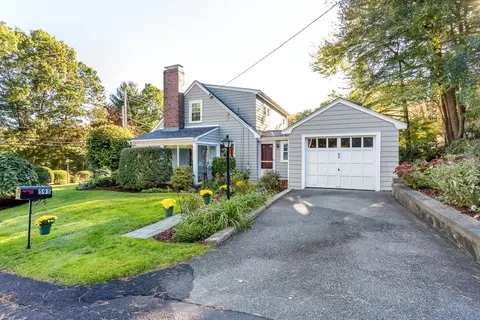 Exterior - 595 Randolph St, Canton, MA 02021 photo 3 of 7