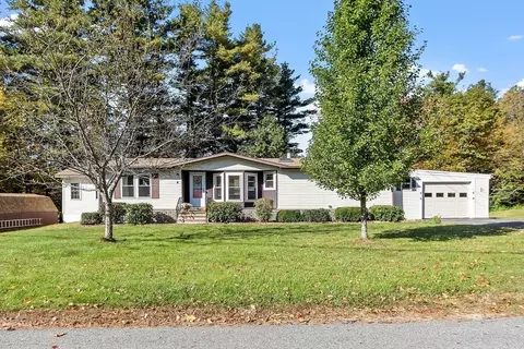 4 Sunrise Ln, Gardner, MA 01440