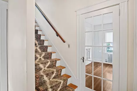 Entry Way - 174 Bancroft Ave, Reading, MA 01867 photo 3 of 3