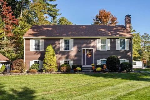 2 Winterfield Dr, East Bridgewater, MA 02333