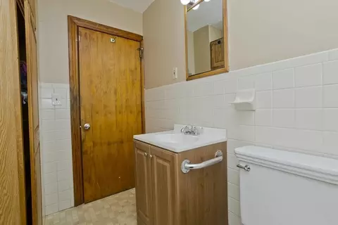 52 Simonich St, Chicopee, MA 01013 photo 9