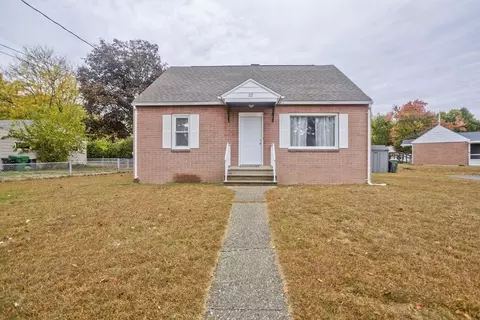 52 Simonich St, Chicopee, MA 01013 photo 2