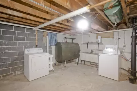 52 Simonich St, Chicopee, MA 01013 photo 17