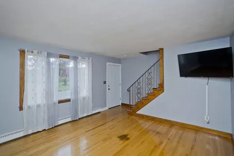 52 Simonich St, Chicopee, MA 01013 photo 6