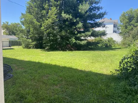 Exterior - 123-129 Fenner, Fall River, MA 02724 photo 3 of 5