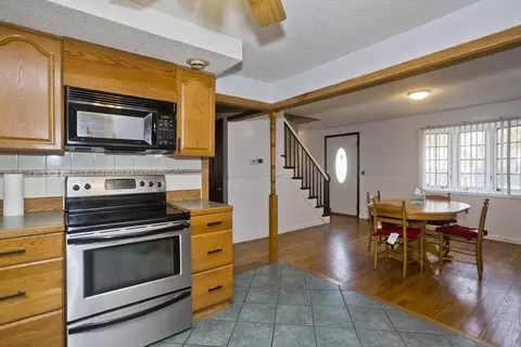 25 E Canton Cir, Springfield, MA 01104 photo 5