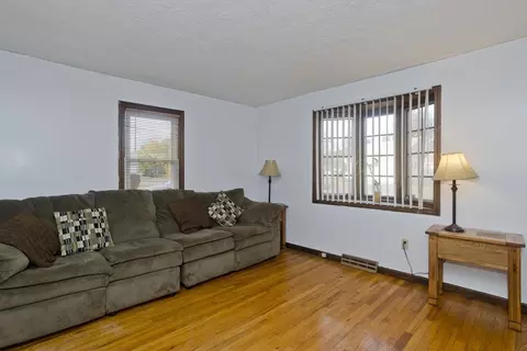 25 E Canton Cir, Springfield, MA 01104 photo 15