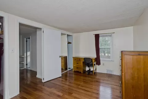 25 E Canton Cir, Springfield, MA 01104 photo 23