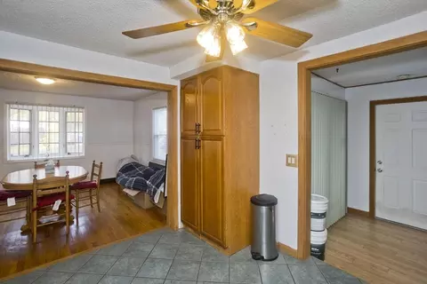 25 E Canton Cir, Springfield, MA 01104 photo 8