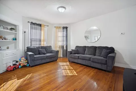 Living - 129-131 Wilbraham Ave, Springfield, MA 01109 photo 1 of 2