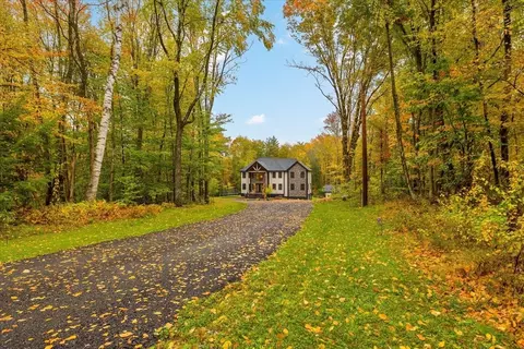 1015 Willis Rd, Phillipston, MA 01331
