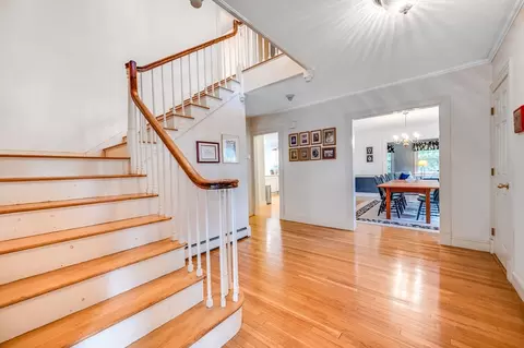 100 Thornton Rd, Needham, MA 02492 photo 2