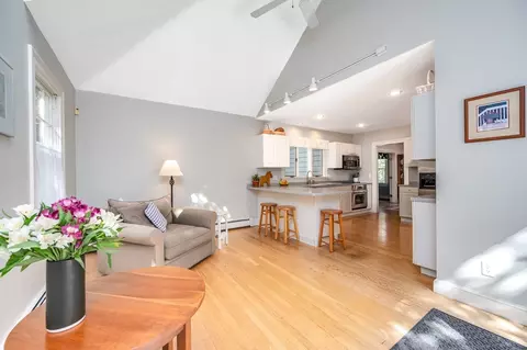 100 Thornton Rd, Needham, MA 02492 photo 6