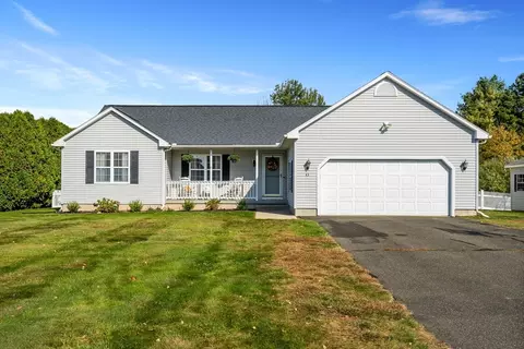 43 Bayberry Dr, Easthampton, MA 01027