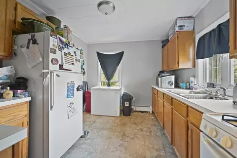 232 Harrison St, Fall River, MA 02723 photo 22
