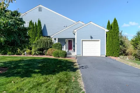 96 Colonial Dr #96, Sturbridge, MA 01566