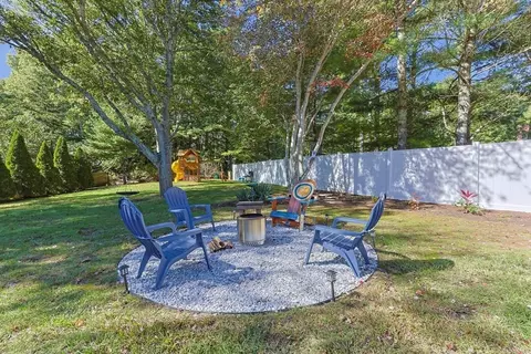 Exterior - 39 Maddaket Ln, Barnstable, MA 02632 photo 8 of 13