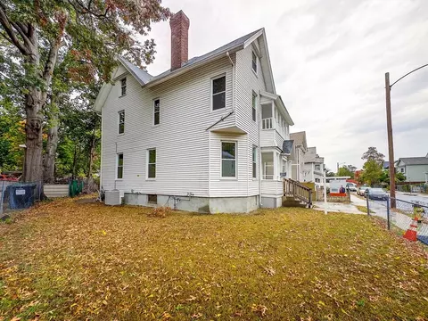Exterior - 26 Grant St, Springfield, MA 01109 photo 2 of 8