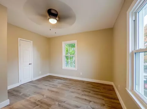 Bedroom - 26 Grant St, Springfield, MA 01109 photo 1 of 3
