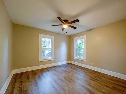 Bedroom - 26 Grant St, Springfield, MA 01109 photo 2 of 3