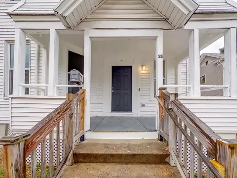 Exterior - 26 Grant St, Springfield, MA 01109 photo 7 of 8