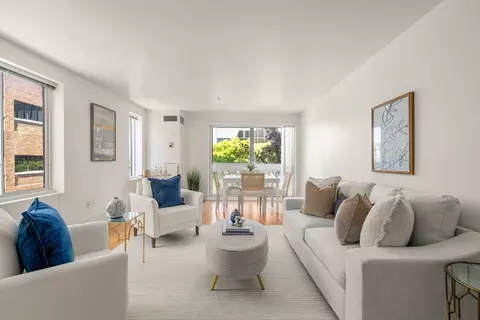 950 Massachusetts Ave #405, Cambridge, MA 02139