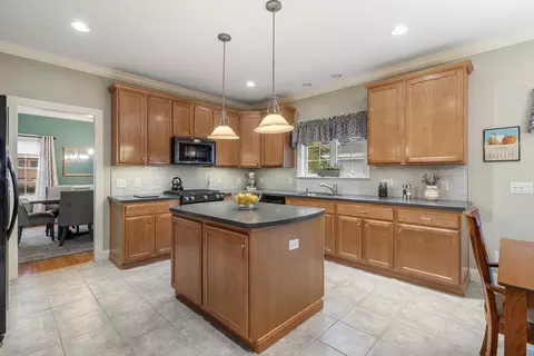 2 Chapman Knl, Canton, MA 02021 photo 9