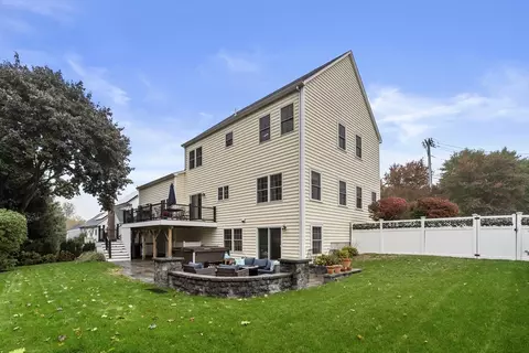 2 Chapman Knl, Canton, MA 02021 photo 2