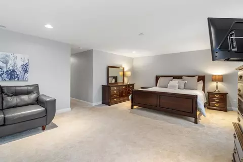 2 Chapman Knl, Canton, MA 02021 photo 17