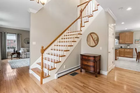 2 Chapman Knl, Canton, MA 02021 photo 4