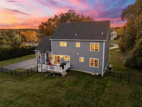 1 Ammidon Rd, Mendon, MA 01756 photo 3