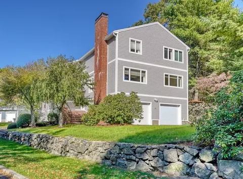 62 Edward Dr #62, Winchester, MA 01890