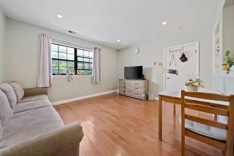 8 Jackson St #B3, Quincy, MA 02169