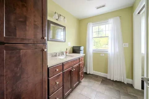 91 Francis St, Worcester, MA 01606 photo 21